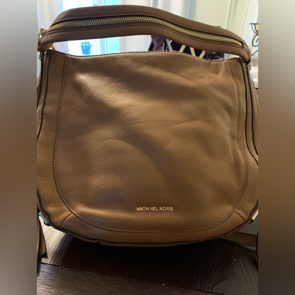 Michael Kors shoulder/cross body handbag